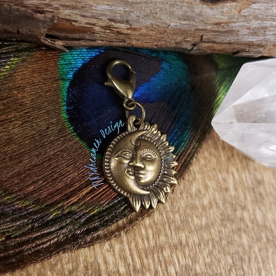 525 Antique Bronze Sun Moon Charm For Bracelet Zipper Pull Bohemian Bag Clip 8$